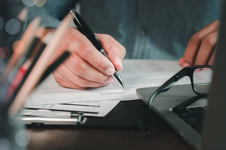 گزارش نویسی